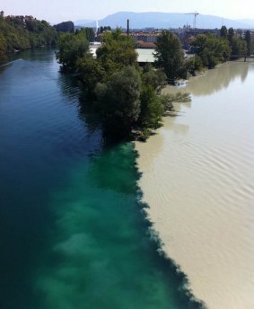 two-rivers-colliding-geneva-switzerland-rhone-and-arve-rivers_2